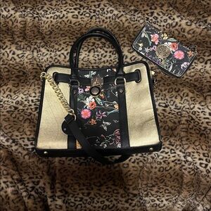 Daesin Wallet And Bag Bundle